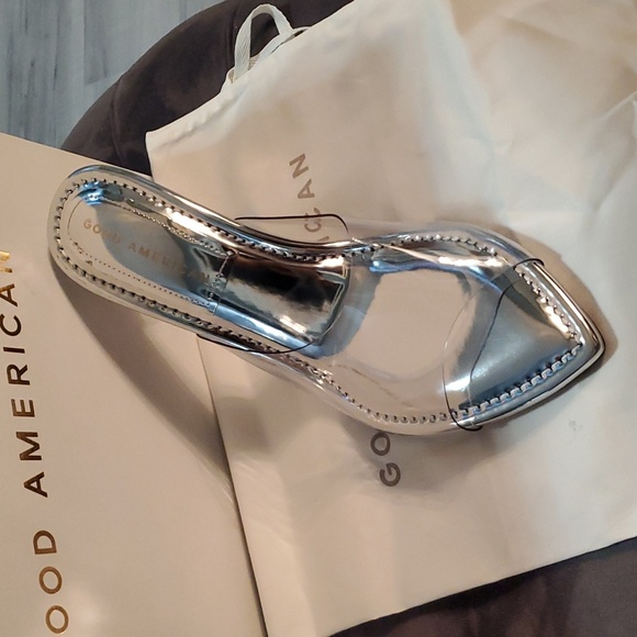 NWT GOOD AMERICAN SILVER MIRROR BLOCK HEELS - Picture 2 of 10